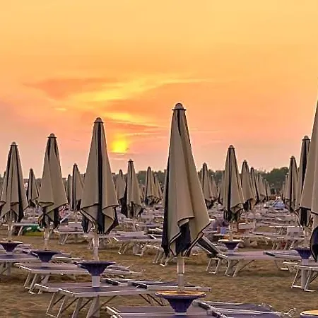 Wonderful With Private Garden Hotel Bibione